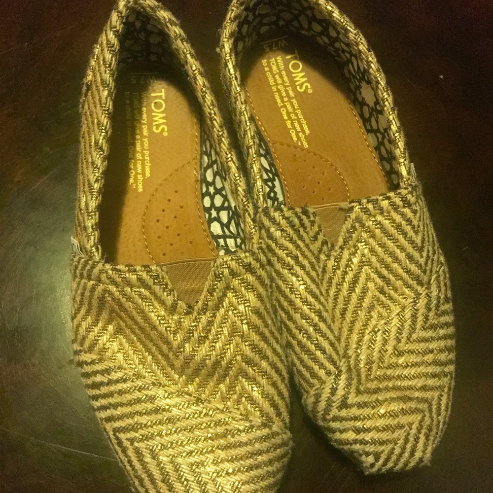 Toms